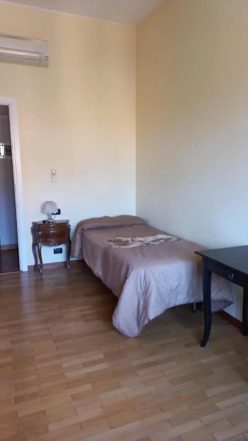 米兰Casa Caldara公寓 0*, 米兰 意大利