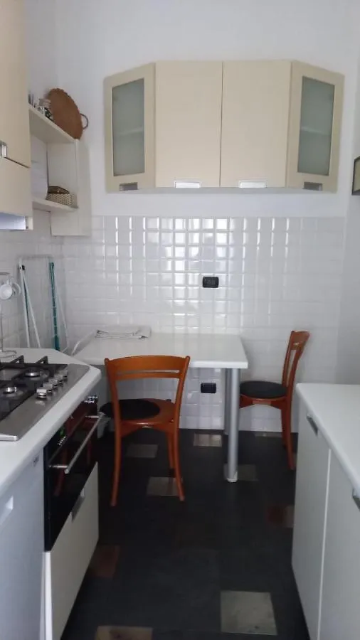 Homestay Casa Caldara Apartment Milan Italy