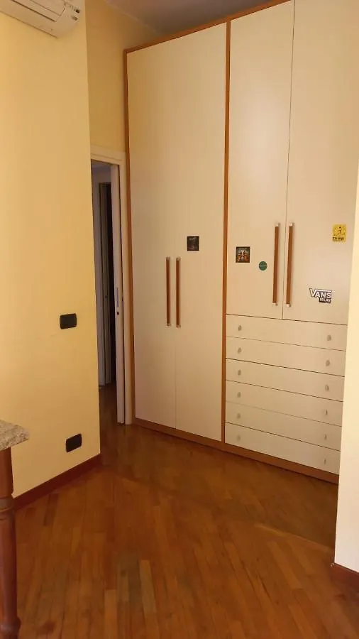 Homestay Casa Caldara Apartment Milan Italy